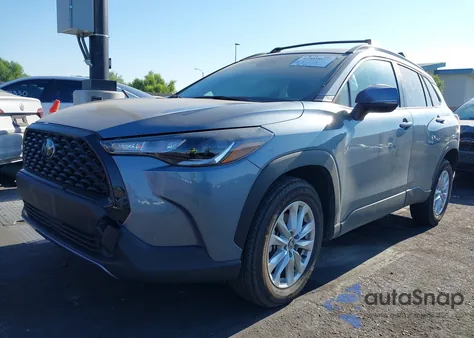 2024 Toyota Corolla Cross Le из США, поврежденный, VIN 7MUBAABG1RV097652